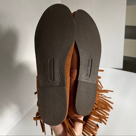 Minnetonka Moccasin 3 Layer Fringe Brown Size 7 - Picture 6 of 9